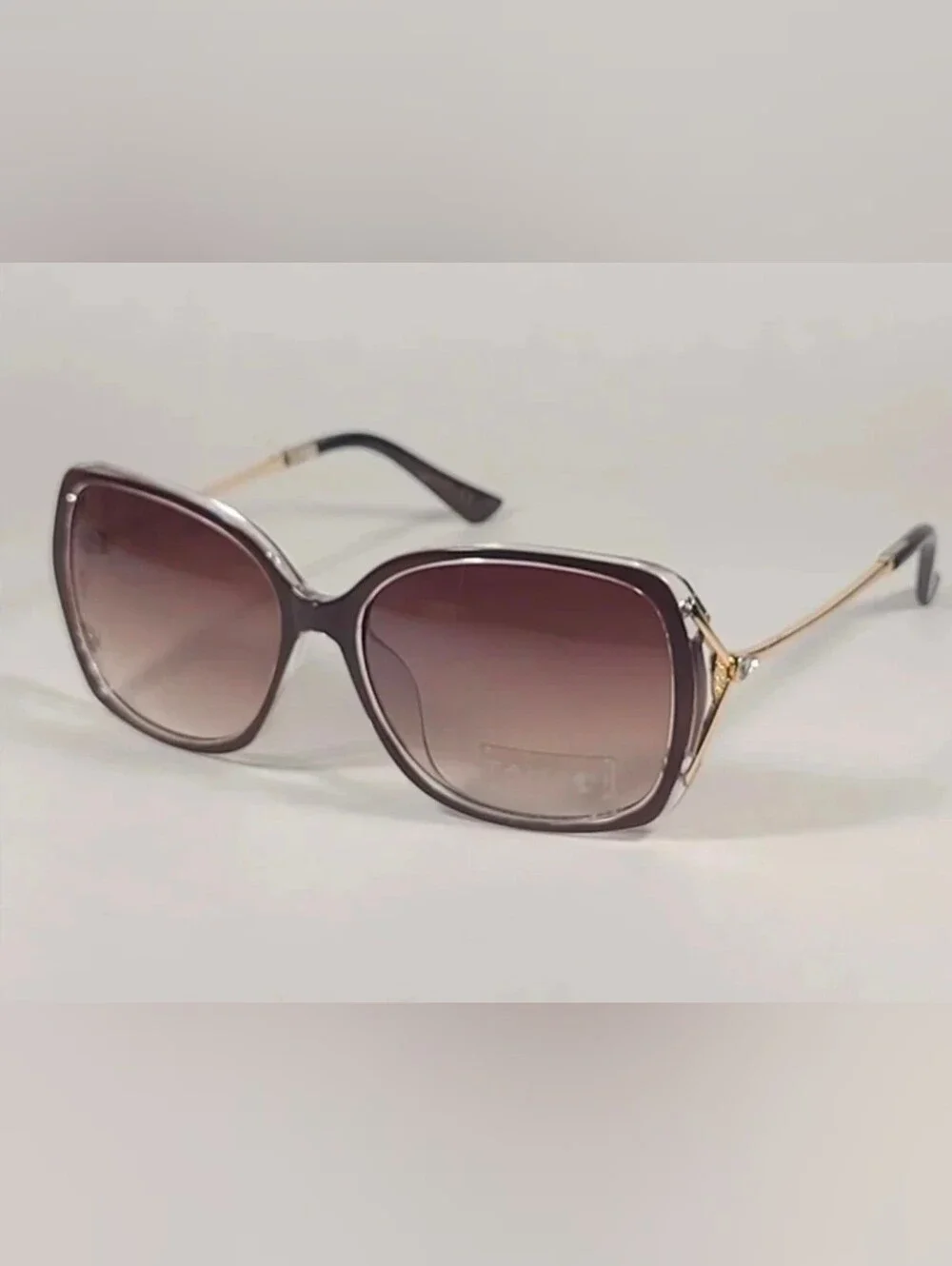 Tahari Butterfly Vented Sunglasses Brown Gradient Lens TH724 BRN